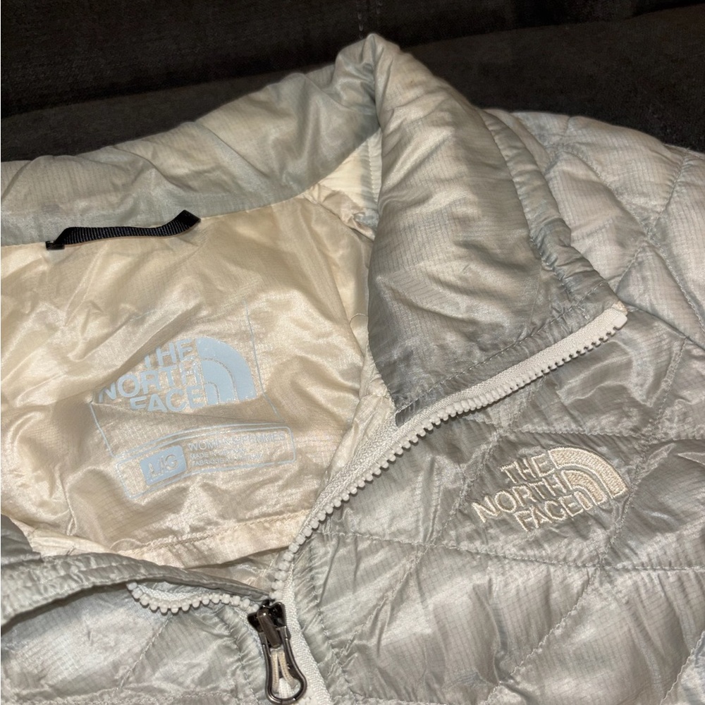 North Face Packable Puffer Jacket Light Weight - image 5
